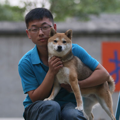 ľ ώ